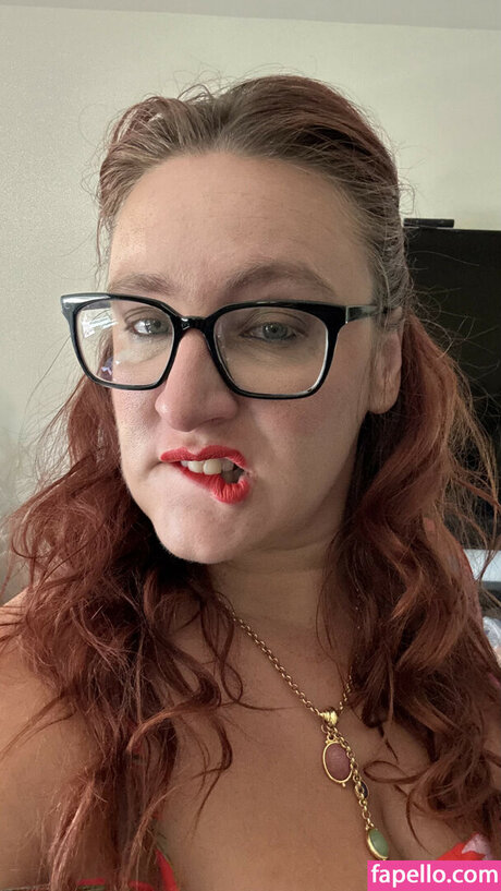 RefashionedHippie star beautiful pic