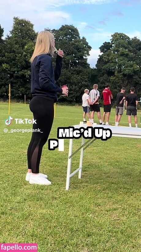 Issy Anderson pornstar hd photos