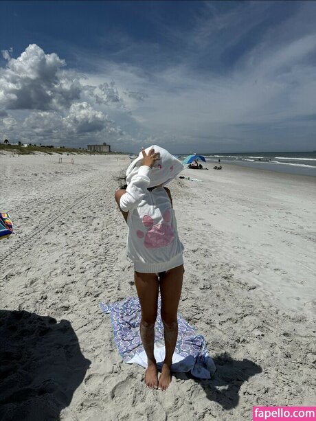 Angelina Fishtank exclusive actress galleries