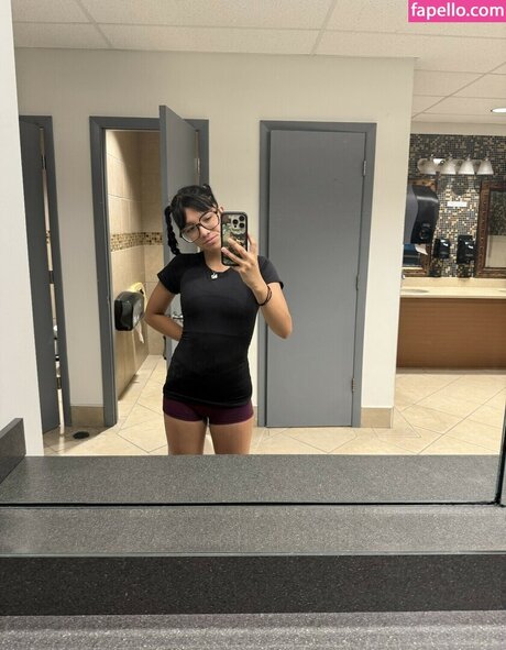 Angelina Fishtank best model img