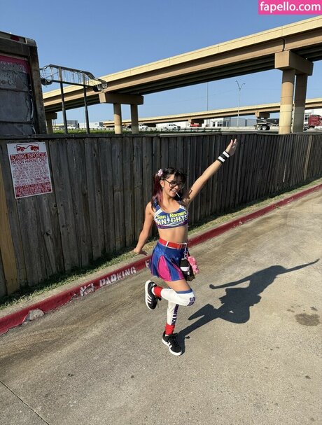 Angelina Fishtank model sexy picture