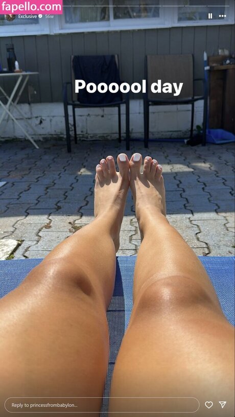 sarahbood art star photos