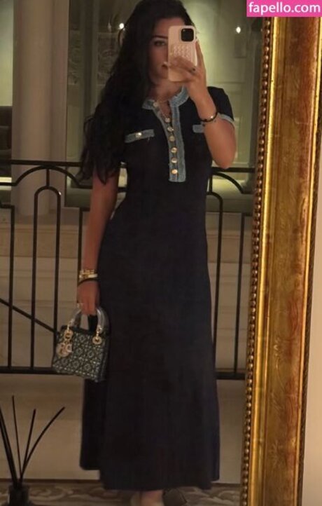 adolladola star nude images