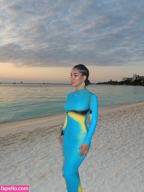 adolladola pretty star pics