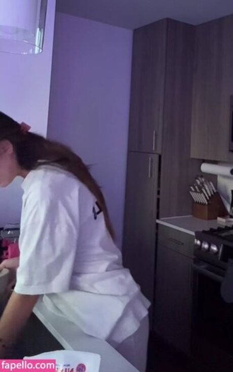 adolladola model beautiful pictures