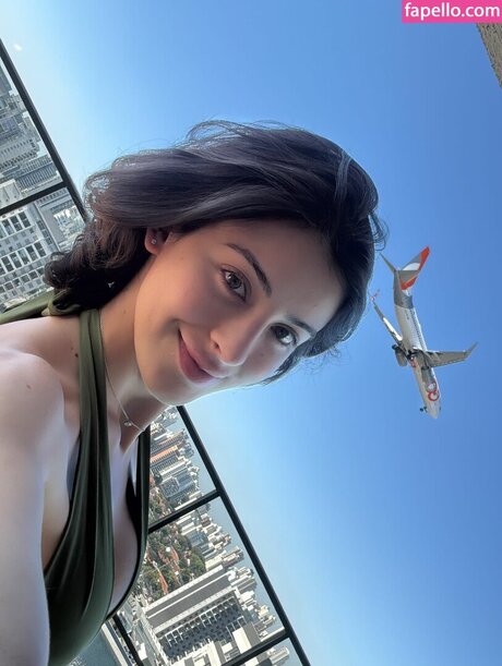 Zelonguinho pornstar naked images