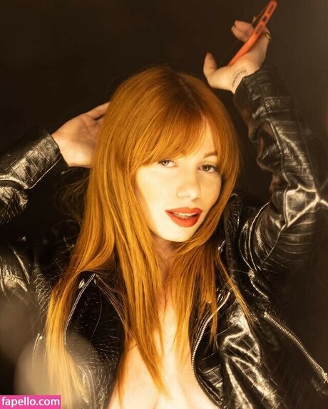 Giovanna Romeo model adult pic