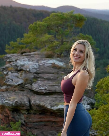 janina ejt nudes model gallery