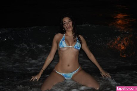 Hope Alexandra hot star pic