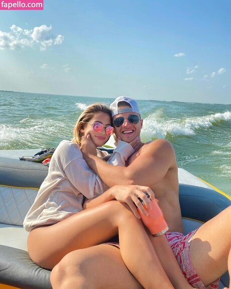 WMAF Alpha Couples exclusive star img