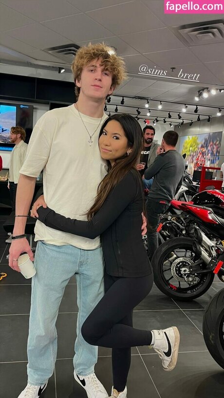 WMAF Alpha Couples erotic actress img