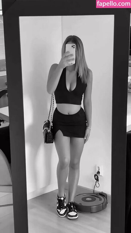 __lara sofia model nudes pics