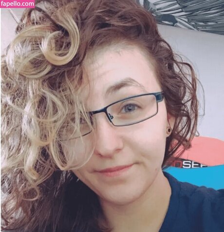 Buffpup model beautiful pic