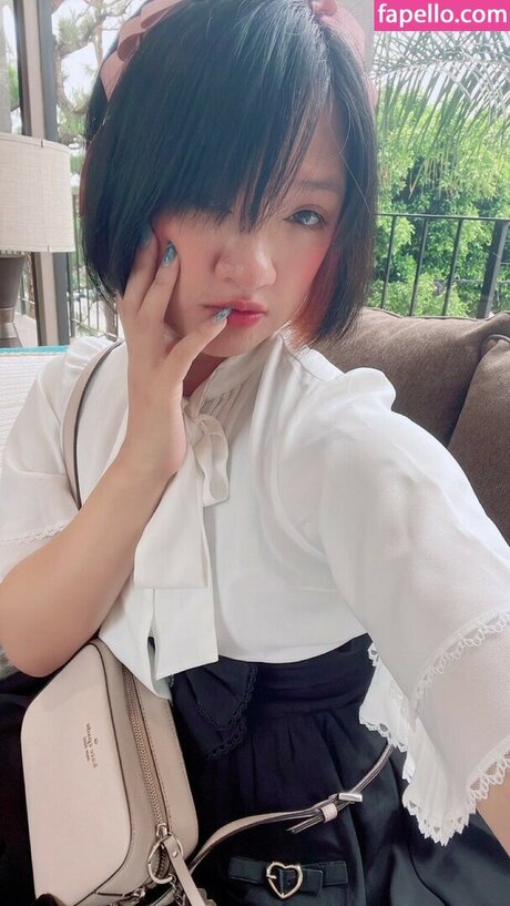 tarantunya model naked pics