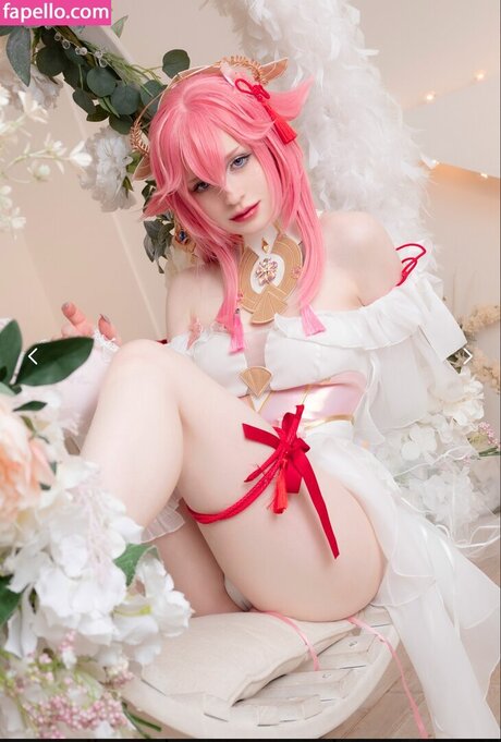 Electro Alice model nude img