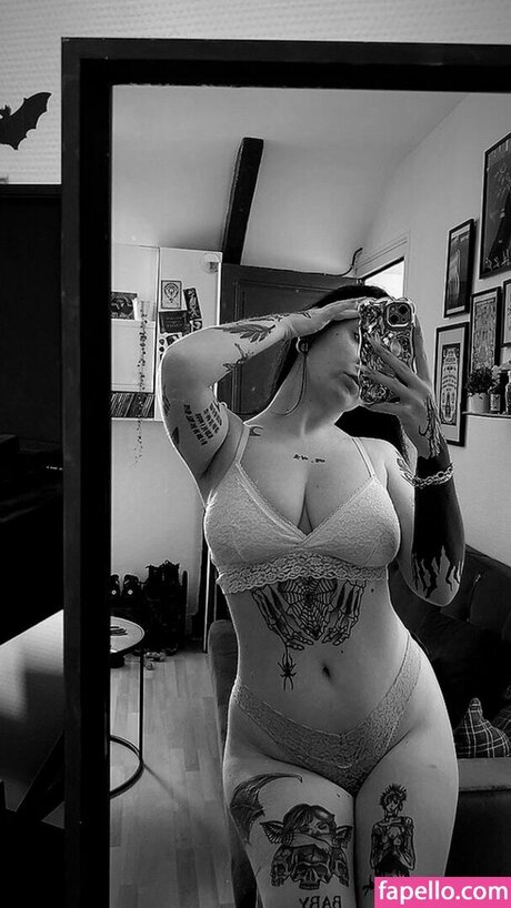 Bioodst0nes best model photo