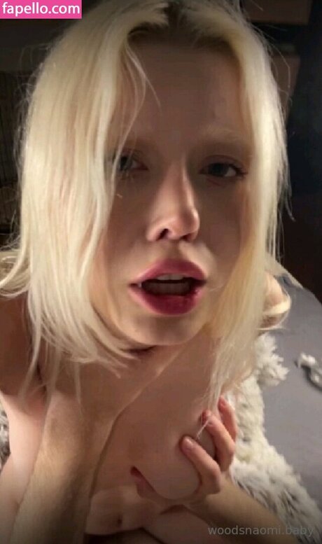 naomiwoods official model sexy img