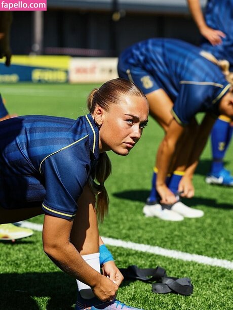 Julie Jorde pornstar galleries