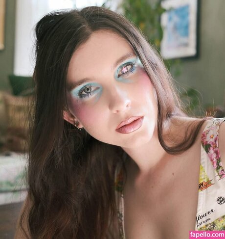 HeyMissTeacher pretty pornstar pic