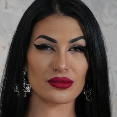 Femdom Mistress high quality model img