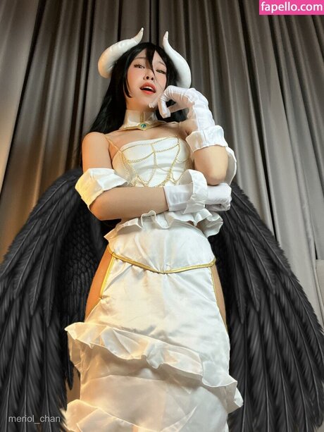 Meriol Chan naked pornstar gallery