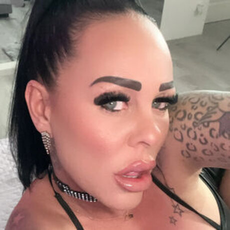 hotmilfbitch hot star pics