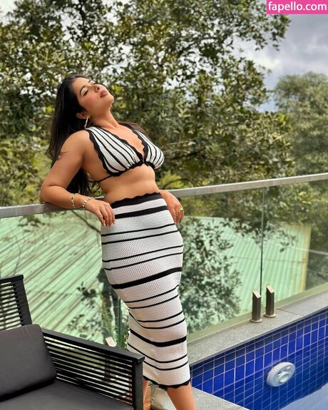 Nikita Sharma model best gallery