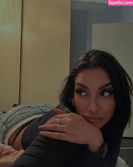 Debora Bloise sex model img