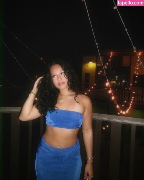 Aracelyanahiii star photos