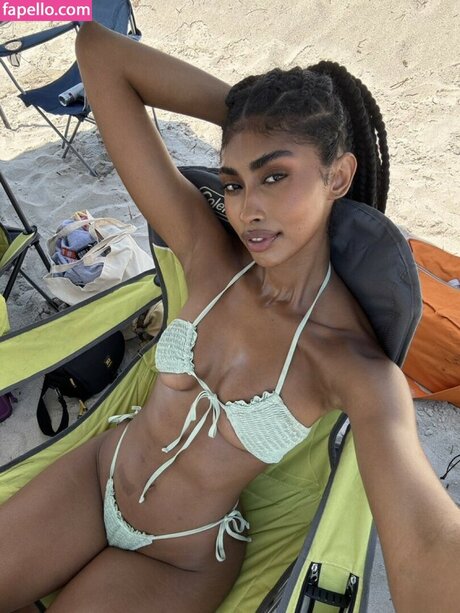 beautiful japanese onlyfans adult pic