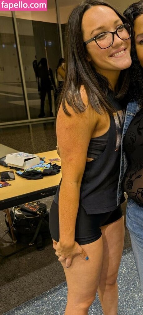 Izzy Moreno free pornstar img