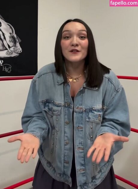 Izzy Moreno model beautiful picture