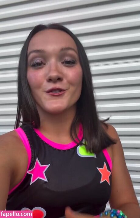 Izzy Moreno pretty pornstar archive