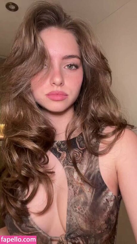 Lucia Ferrato nice pornstar images