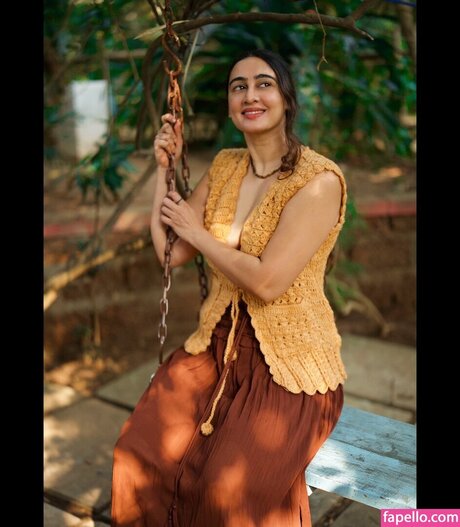 Megha Shukla nude model galleries