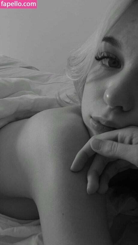 Neea Kuosmanen top model photos