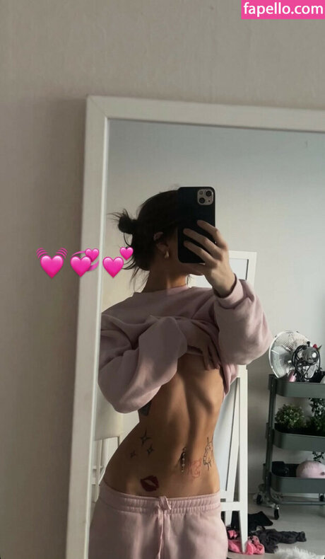 Neea Kuosmanen pornstar sexy pic