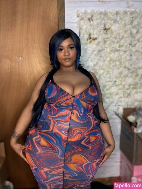 Millybunnie nudes model image