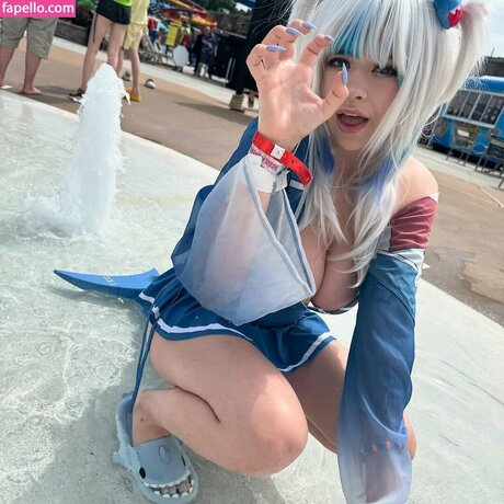 asian brunette onlyfans top photos