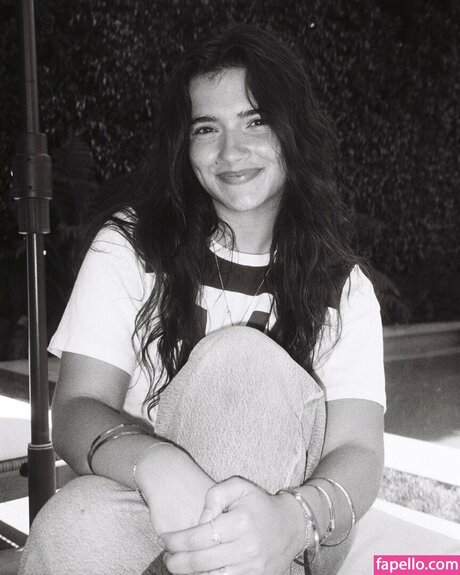 Alexis Jayde Burnett pornstar nice img