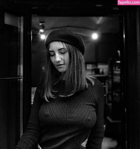 Olexandra Veklenko star porn gallery