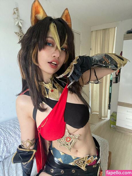 Kettsley model pretty pictures