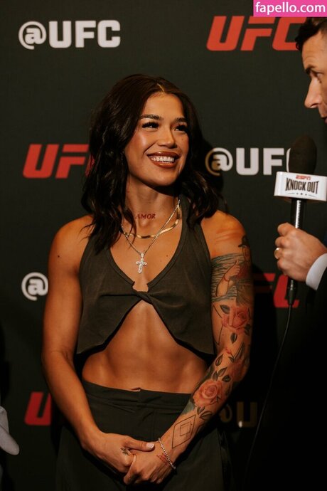 teen asian onlyfans sexy image