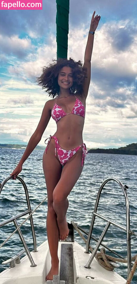 Gabby Lana porn model images