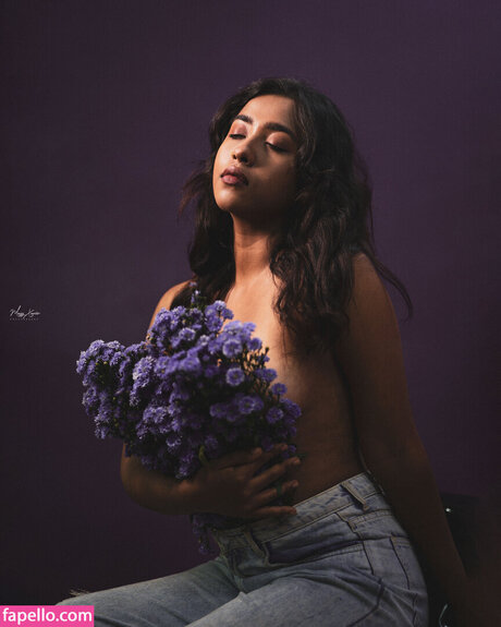 Debochan hot model galleries