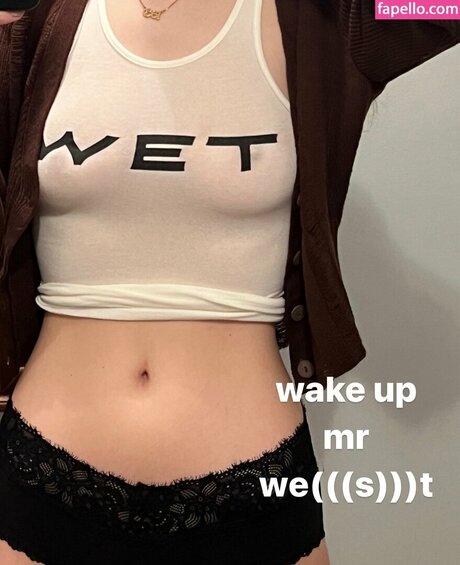 Madeline Quinn perfect star img