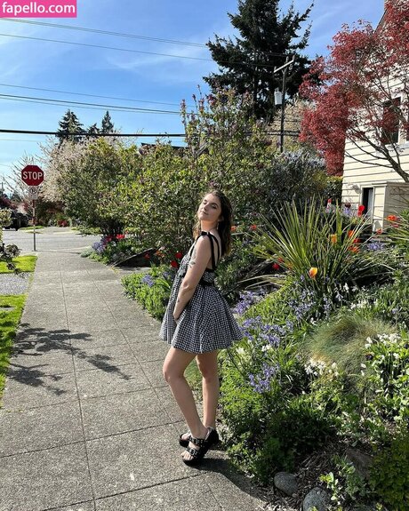 Msvioletvixxen model art img