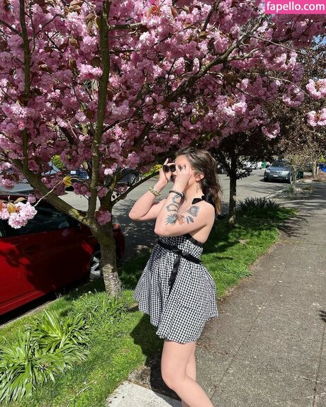 dripping wet pussy onlyfans adult images