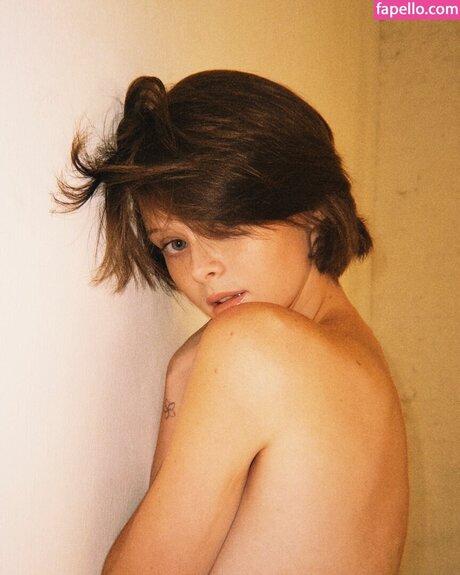 Shashka U pornstar naked pictures