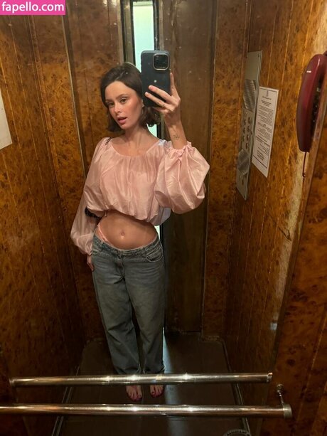 Shashka U beautiful pornstar pics